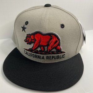 California Republic Cali Bear Flat Bill Snapback Snap Cap Hat Red, Black & gray